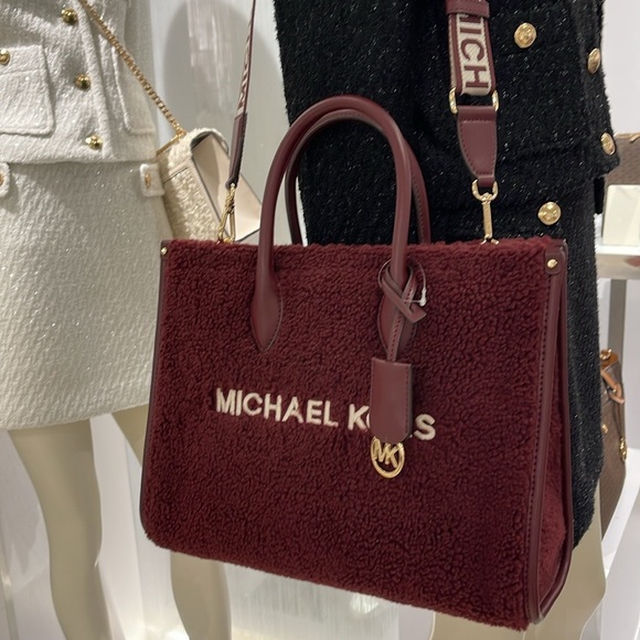 Michael Kors Medium SHEARLING MIRELLA Tote
Shoulder Bag Sherpa 
Oxblood 
NWT - Picture 5 of 16